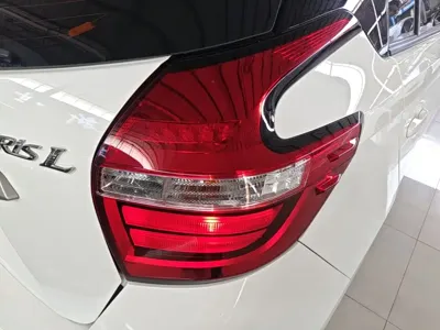 Toyota Yaris L