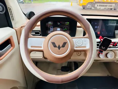 Wuling MINIEV