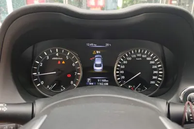 Infiniti Q50L