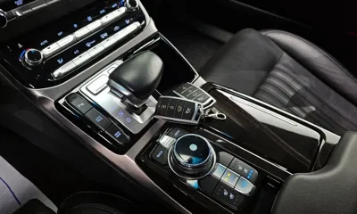 Genesis EQ900
