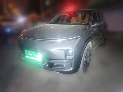 Li Auto L8