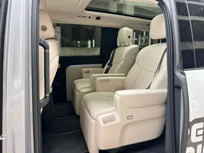 Li Auto Li MEGA