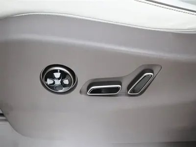 Denza Denza D9