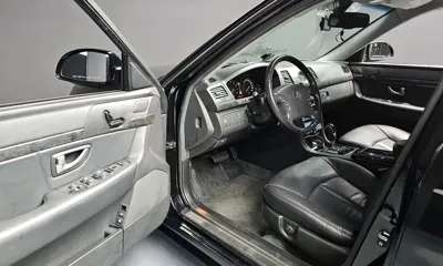 Kia Opirus