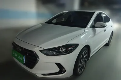 Hyundai Elantra (6th Generation