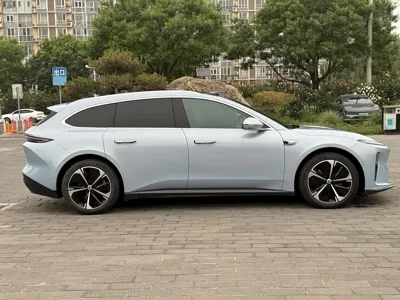Nio ET5T