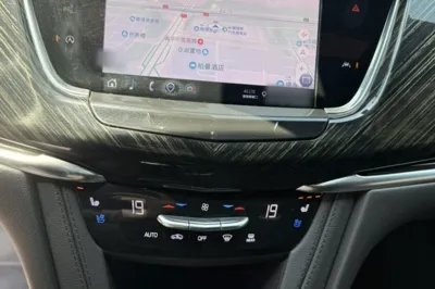 Cadillac XT6