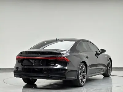 Audi A7L