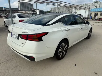 Nissan Teana