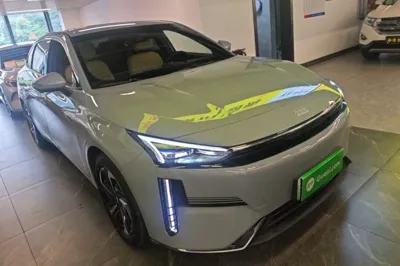 Geely Galaxy L6