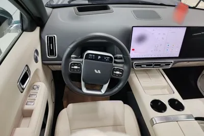Li Auto L8