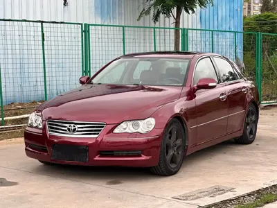 Toyota Reiz