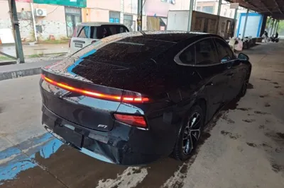 Xpeng P7