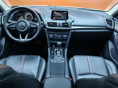 Mazda 3 Axela