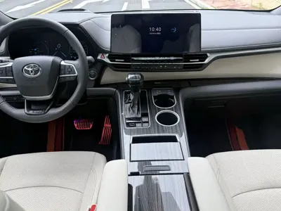 Toyota Granvia