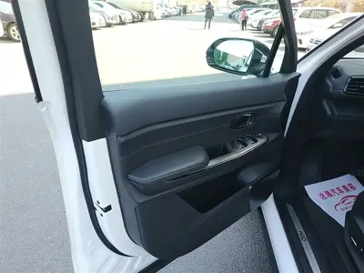 Nio ES8