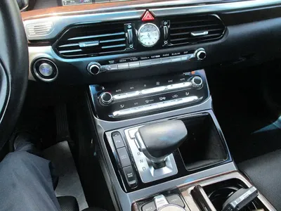 Genesis EQ900