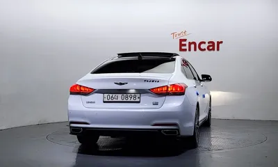 Hyundai Genesis