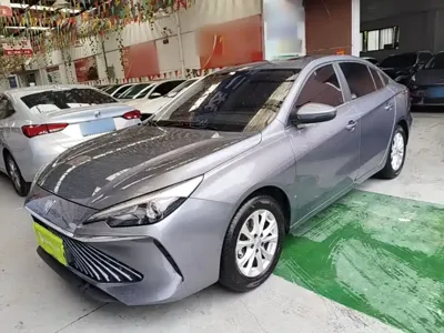 Roewe i5