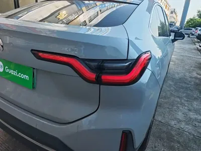 Nio EC6