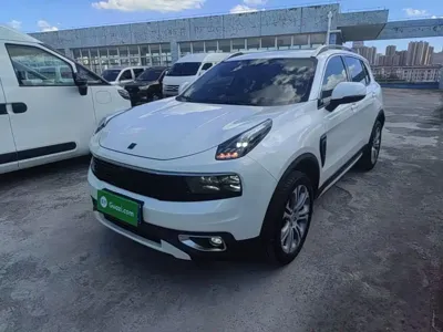 Lynk & Co 01