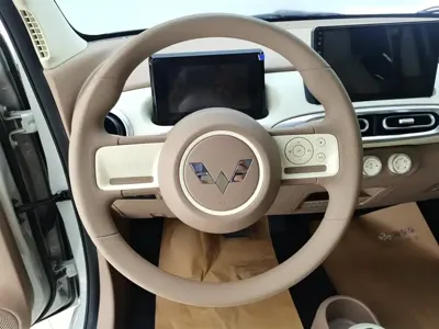 Wuling MINIEV