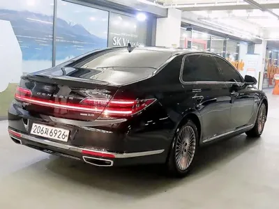 Genesis G90