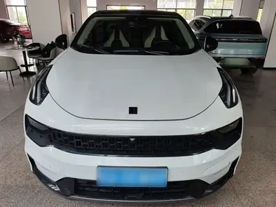 Lynk & Co 05