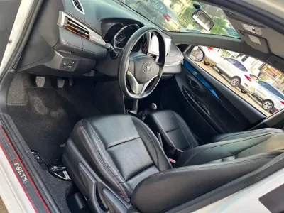 Toyota Yaris L