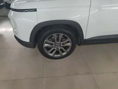 Geely ICON