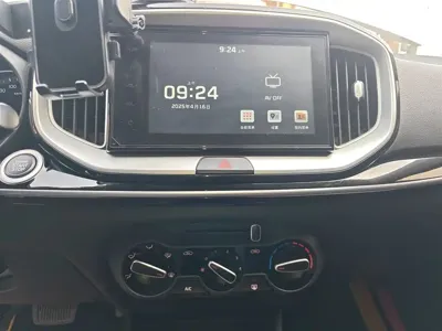 Kia KX1