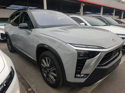Nio ES8