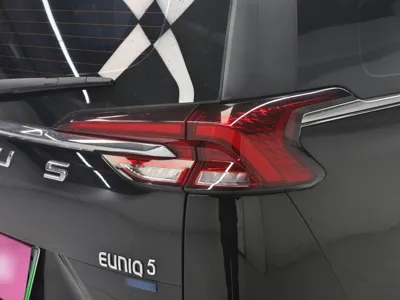 SAIC MAXUS EUNIQ 5