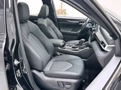Toyota Crown Kluger