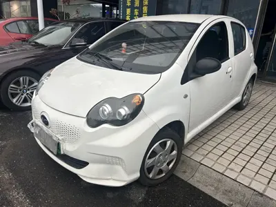 BYD e1