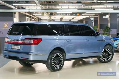 Lincoln Navigator