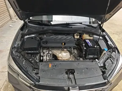 Roewe i5