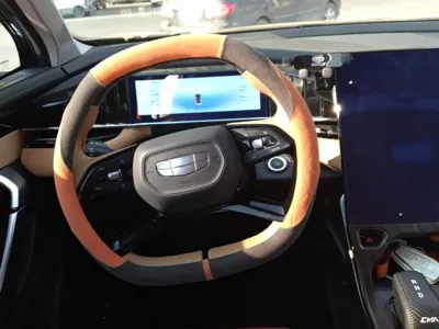 Geely Boyue L