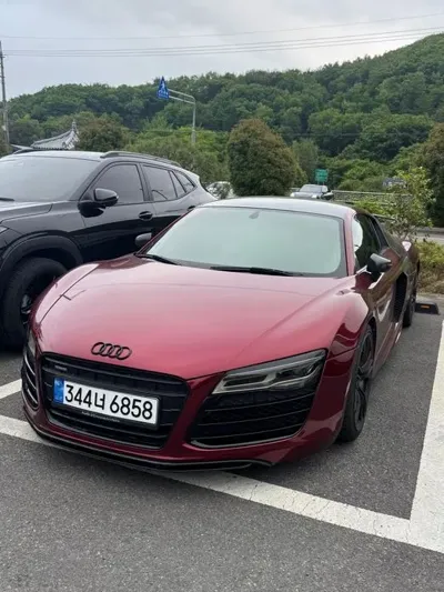 Audi R8