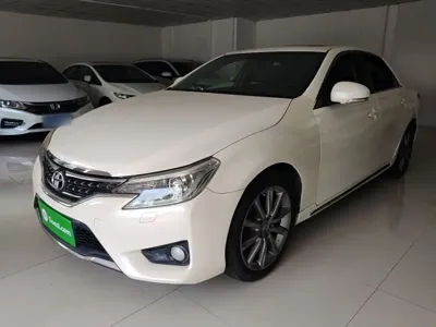 Toyota Reiz