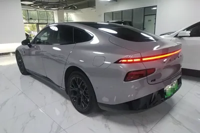 Xpeng P7