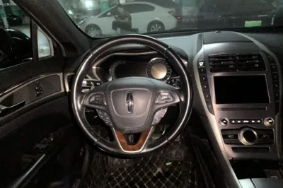 Lincoln MKZ
