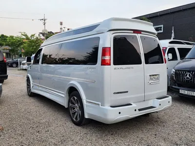 Chevrolet Express Van