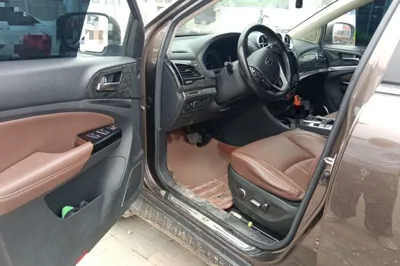 BYD S7