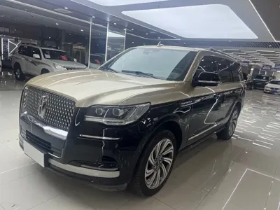 Lincoln Navigator