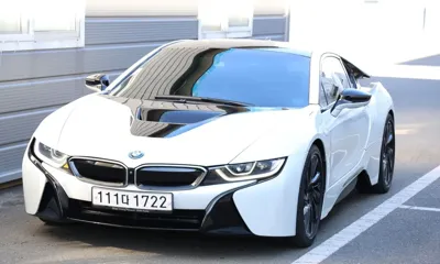 BMW i8