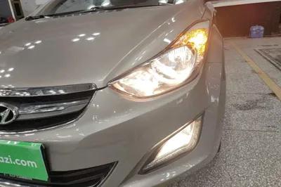 Hyundai Elantra (5th Generation