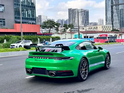 Porsche 911