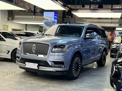 Lincoln Navigator