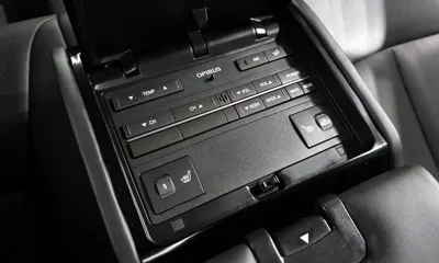 Kia Opirus